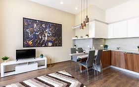 Central City Apt In The Jewish Quarter With Free Parking